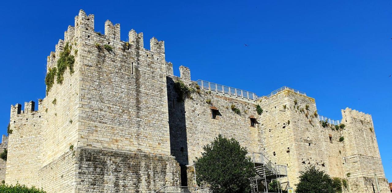 Castle Rooms Πράτο Εξωτερικό φωτογραφία